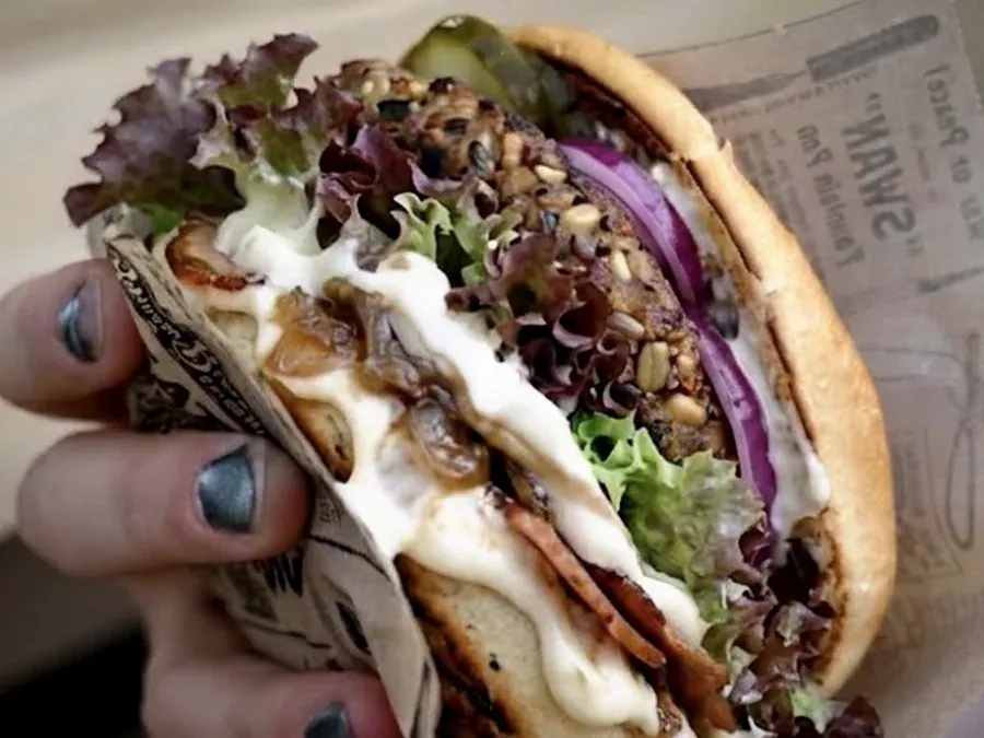 Burger vegan Beans Conspiracy
